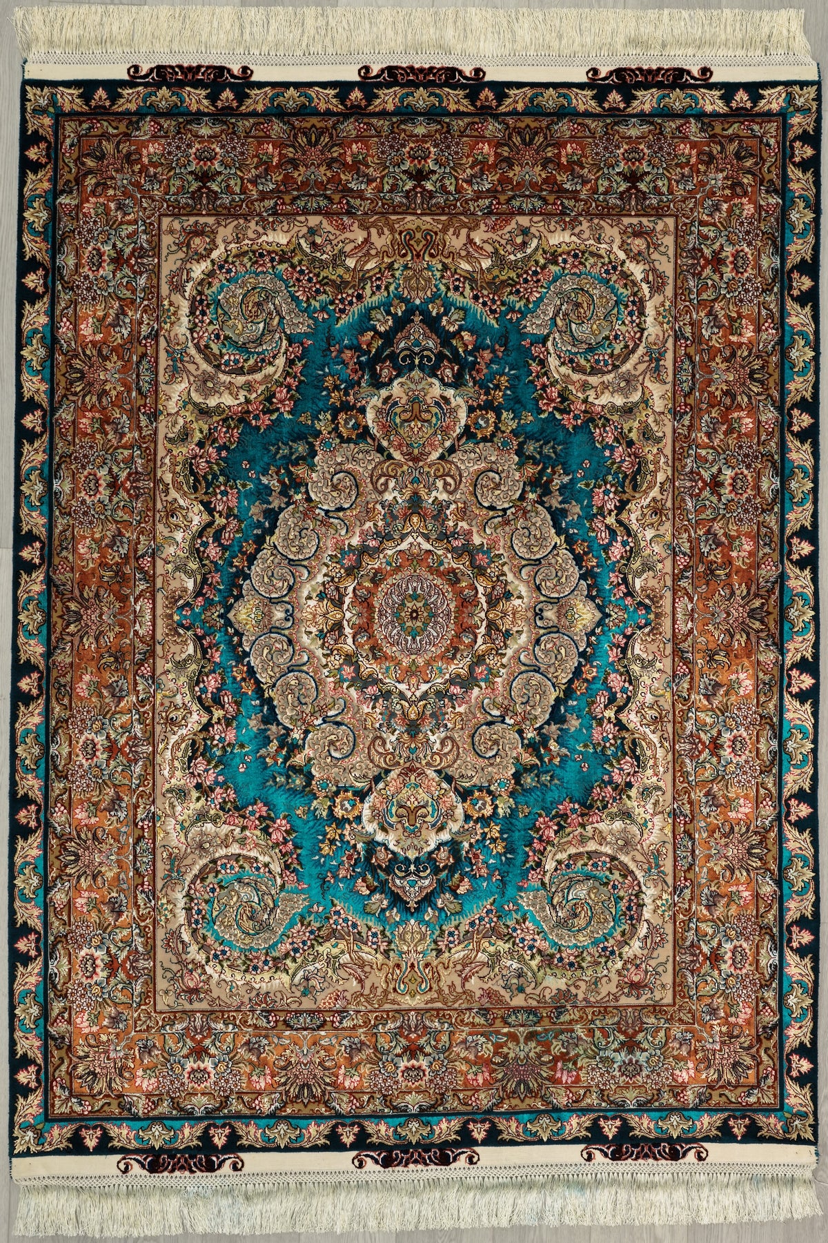 Persian Tabriz Rug | 4' 11" X 6' 7" | Medallion Design | Blue & Peach Colours | Urban Production
