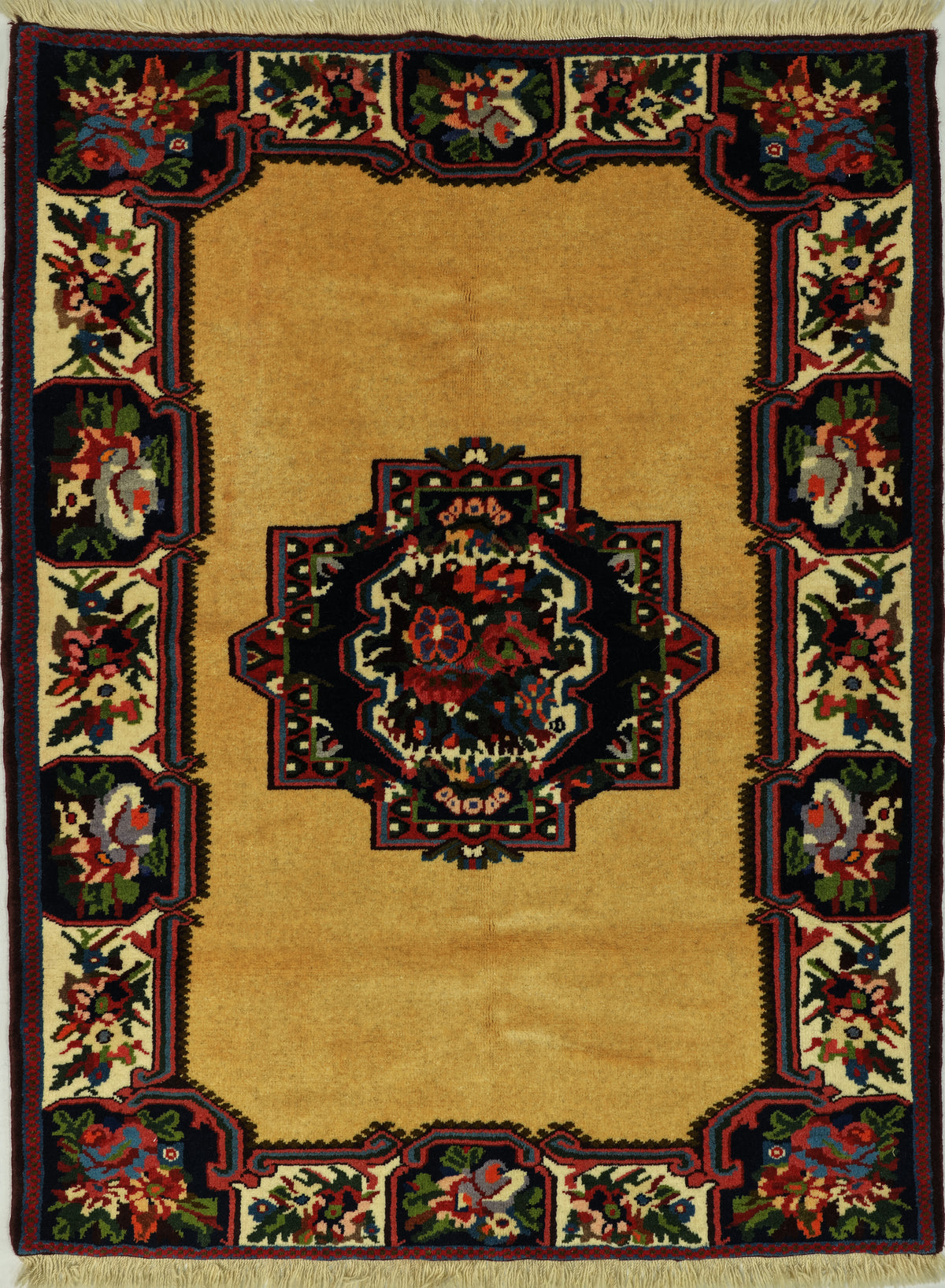 Persian Bakhtiari Rug | 3' 8" X 4' 9" | Cream Colour | Medallion Design | Tribal Production
