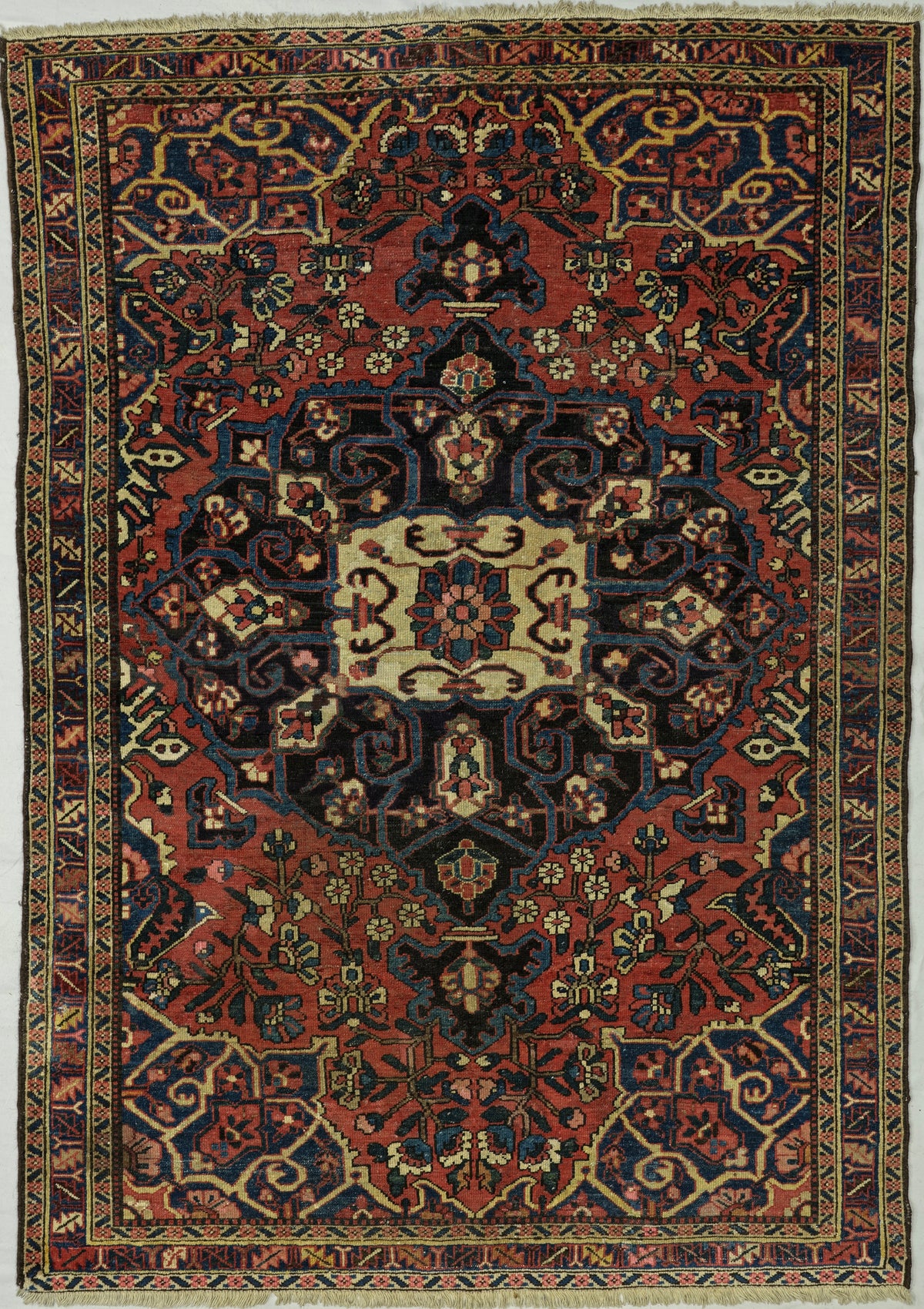 Antique Persian Bakhtiari Rug Circa 1930 | 4' 6" X 6' 5" | Medallion Design | Red & Black Colours | Tribal Production
