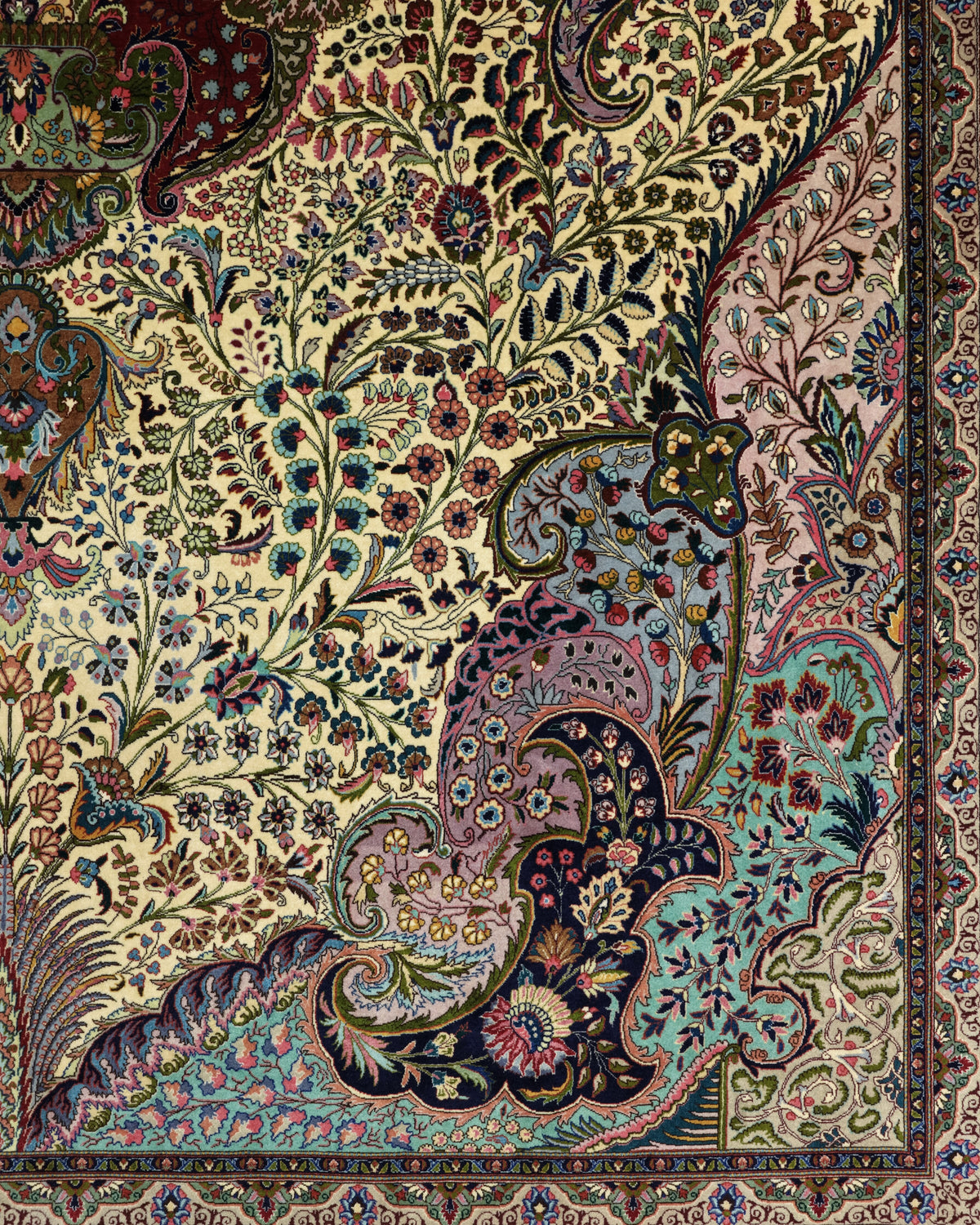Vintage Persian Tabriz Rug Circa 1960 | 9' 10" X 13' 5" | Light Colours | Floral Medallion Design | Urban Production