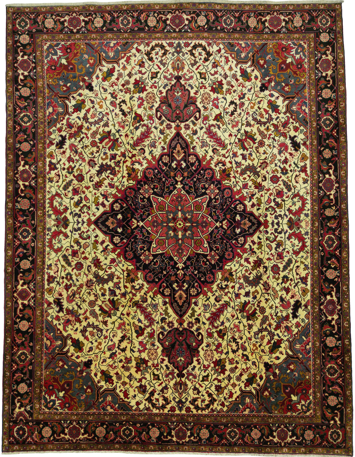 Persian Heriz Rug | 8' 6" X 11' 2" | Ivory Colour | Geometric Design | Tribal Production