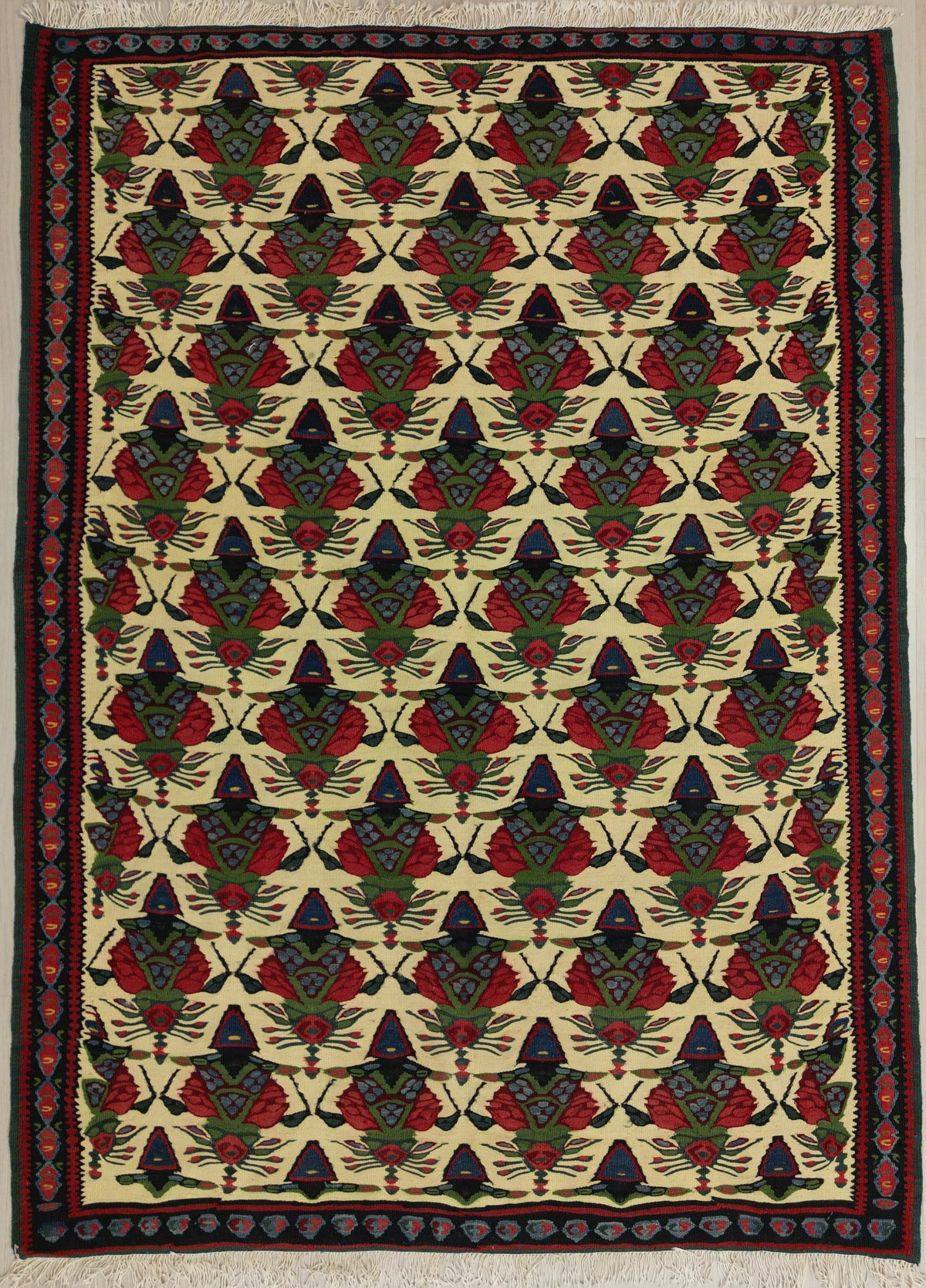 Persian Senneh Kilim | 3' 11" X 5' 7" | Multi-Colour | Tribal Production